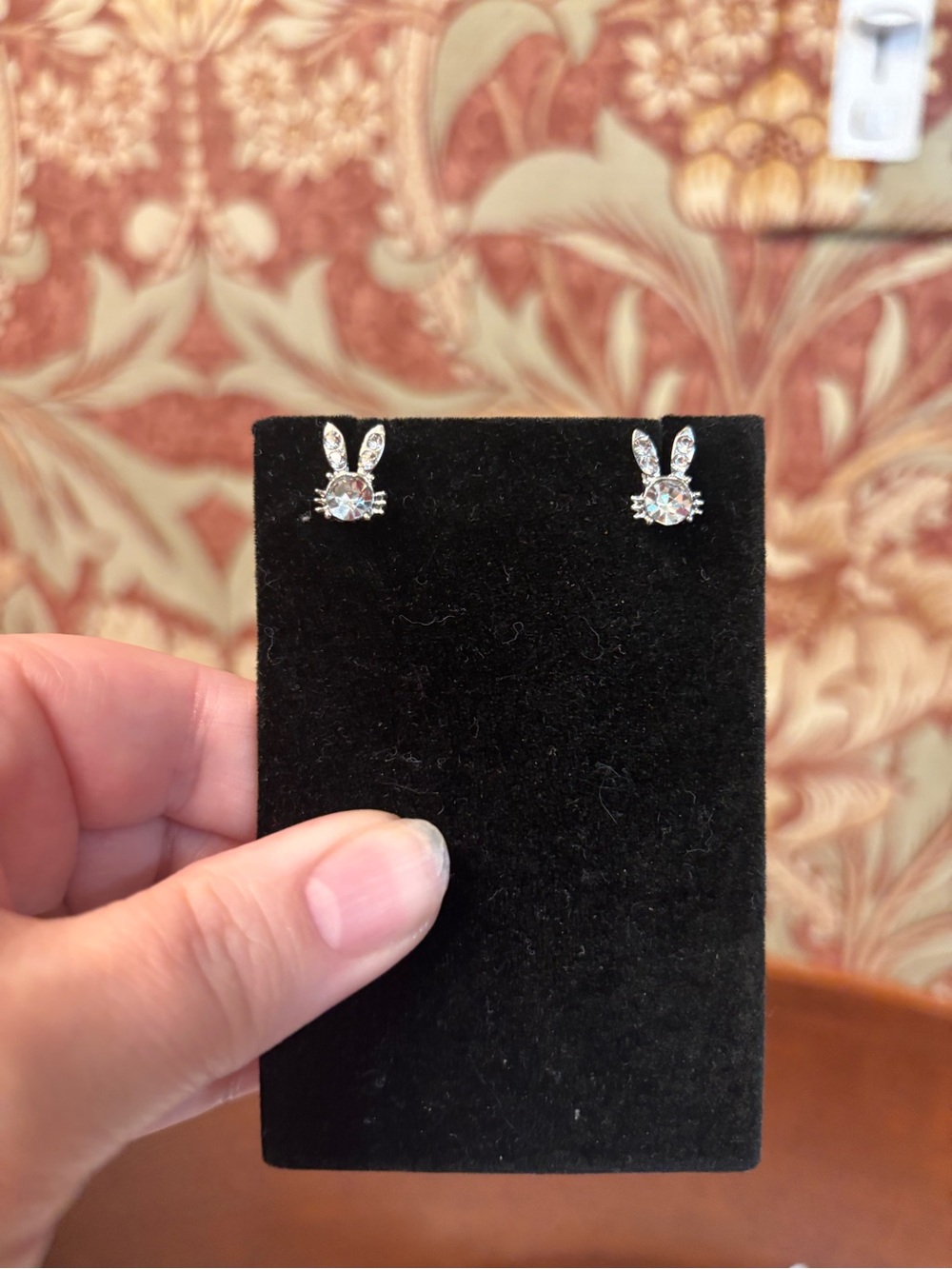 New fun Bunny Crystal Stud Earrings - Clear Crystal Silver Tone